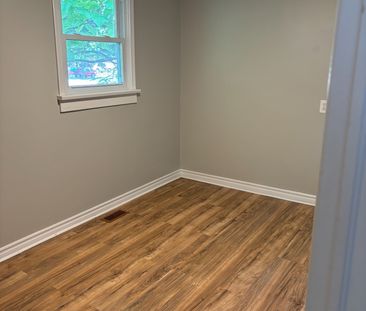 For Lease - 439 Peter Street, Orillia, Ontario - Photo 1