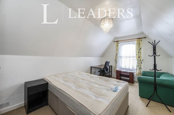 1 bedroom apartment to rent Albany Road, Southsea, Hampshire, PO5 - Photo 1