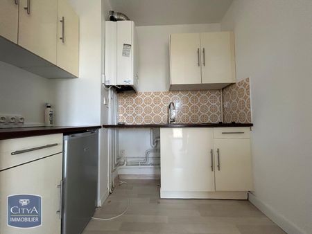 Location Appartement 1 pièce 26m² ST NAZAIRE 44600 - Photo 2