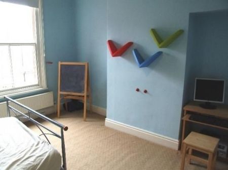 Lorraine Avenue, Fulwood, Preston - Photo 3