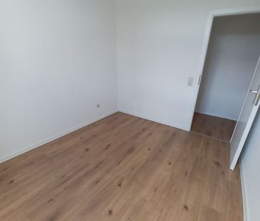 Frisch renovierte 2 Raum Wohnung Wilkau-HaÃlau ab sofort zu vermieten - Photo 2