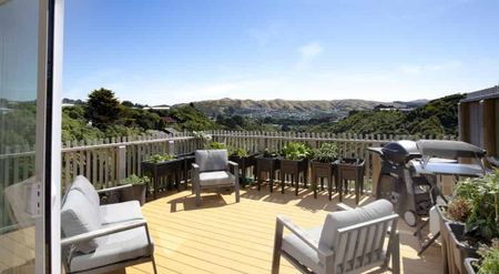 Paparangi 3 Bedrooms - Photo 2