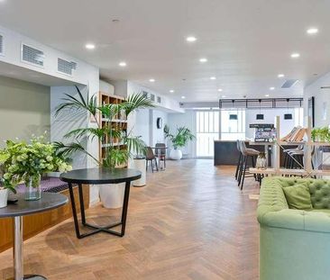 Mawes House, Castle Square, London, Se, Elephant And Castle, SE17 - Photo 2