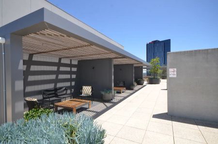 “BEAUTIFUL TWO BEDROOM APARTMENT WITH STUNNING VIEWS!!!!” - Photo 3