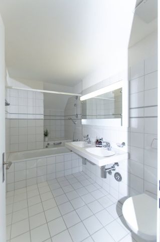 3.5 Zimmer, 111 m², 3. Stock - Photo 4