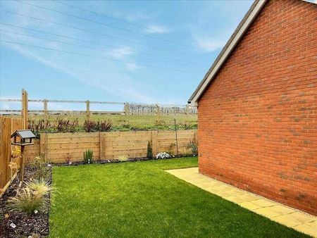 Holbrooke Place, Hurstbourne Priors, Whitchurch, RG28 - Photo 3