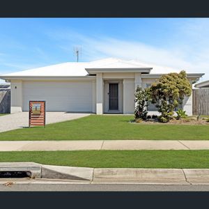 20 Jannik terrace, Pialba, Qld 4655 - Photo 2