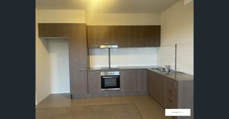 Large One Bedroom! & What a location! - Photo 2