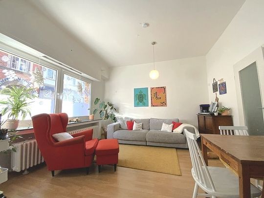 Attraktive 3,5-Zimmer-Erdgeschosswohnung mit ruhiger Hoflage und Gemeinschaftsterrasse in OB-Mitte - Photo 1