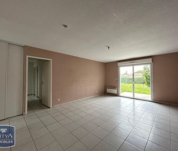 Location Maison 4 pièces 81m² MONTBARTIER 82700 - Photo 1