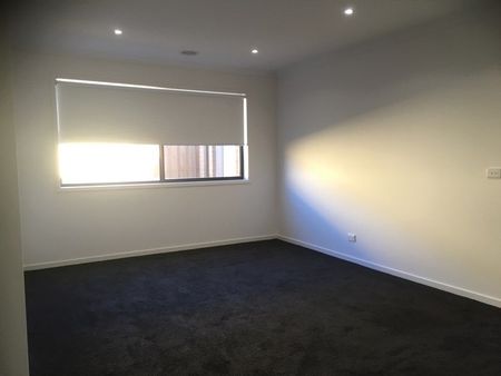 A Perfect Family Home On Prime Location! - Photo 3