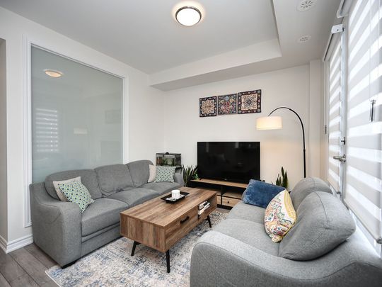 For Lease - #338 - 349 Wheat Boom Drive, Oakville, Ontario - Photo 1