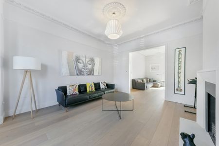 Rosehill Road, SW18, London - Photo 3