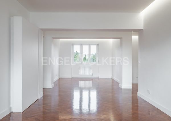 Apartamento T4 em Lisboa