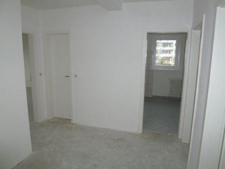 Viel Platz zum Wohlfühlen: Helle 4‑Zimmer‑Wohnung mit Loggia - Foto 2