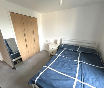 2 bedroom flat to rent - Photo 4