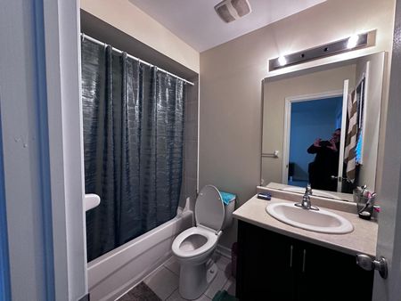 For Lease - 681 Sauve Street, Milton, Ontario - Photo 4