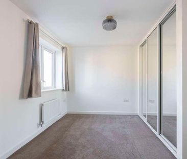 Moonstone Grove, Bishops Cleeve, GL52 - Photo 2