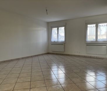 Location Appartement 3 pièces 68m² - Photo 2