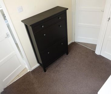 2 bedroom House To Let - Photo 3
