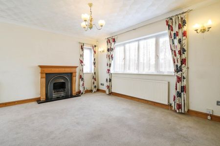 South Grove - Photo 2