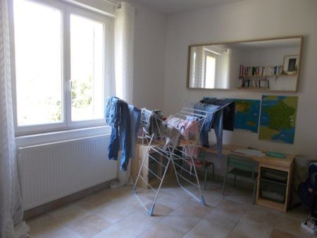 Location / Maison T4 - Photo 3