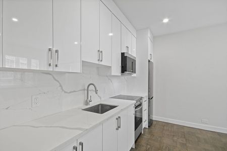 For Lease - 26 St. Joseph Street Unit# 609, Toronto, Ontario - Photo 2