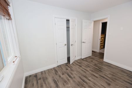 For Lease - 246 Hodgson Drive, Newmarket, Ontario - Photo 2