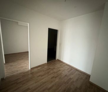 4 Zimmer Wohnung mit Balkon und Loggia unbefristeter Mietvertrag - Photo 1