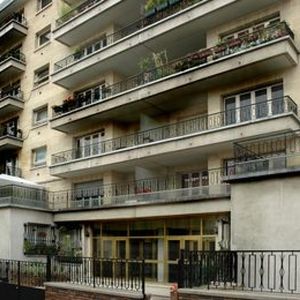 location Appartement T2 DE 39.9m² À PARIS - Photo 2