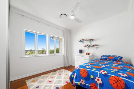 Furnished Character Home with Breathtaking City Views - Photo 4