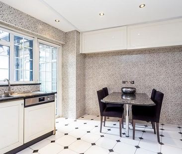 5 bedroom apartment to rent - Photo 4