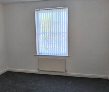 2 Bed Flat, Oakhouse Park, L9 - Photo 5