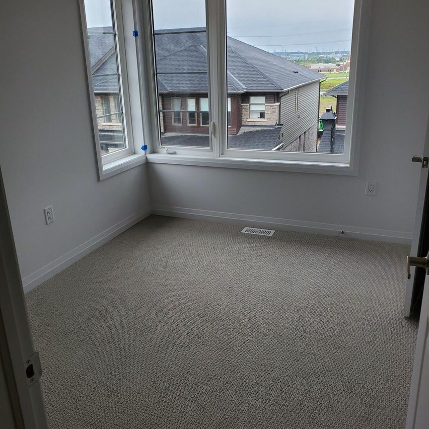 For Lease - 61 Soho Street Unit# 87, Hamilton, Ontario - Photo 1