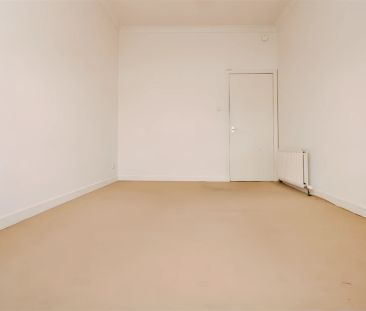 2Bedrooms, 1Bathrooms - Photo 2