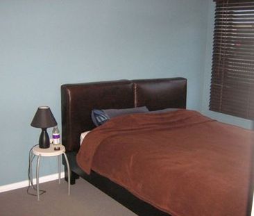 Cozy 3 bedroom cottage - Photo 1