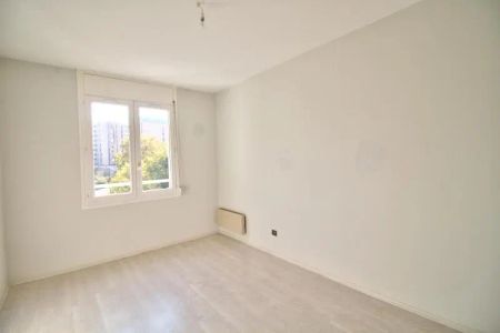 Appartement à louer 2 pièces 52.3m² - Photo 3