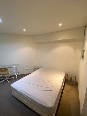 Redfern - Photo 5
