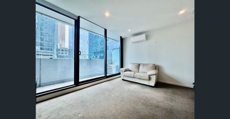 Fully Furnished One-Bedroom Apartment in Melbourne Sky - Photo 3