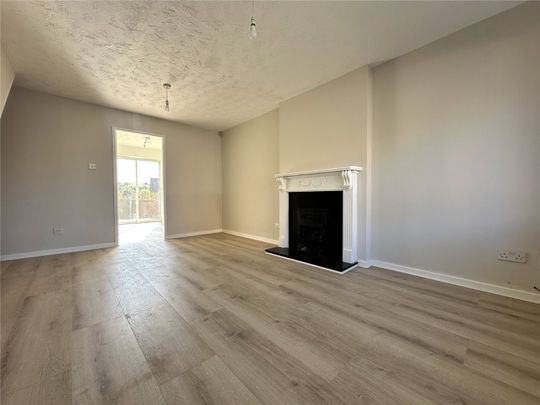 28, Stonegate Lane, Meanwood, Leeds, West Yorkshire, LS7 2TJ - Photo 1