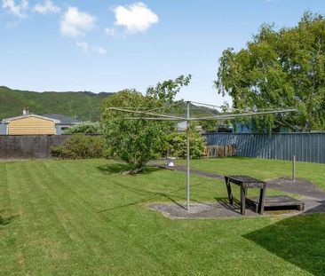 Big house, Private dec and big backyard, Sunroom, - Photo 2