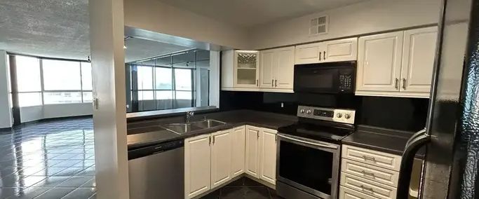 75 Riverside Drive East, Windsor, ON, N9A7C4 | 75 Riverside Drive East, Windsor - Photo 1