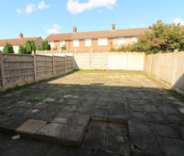 3 bedroom property with land to rent - Photo 4