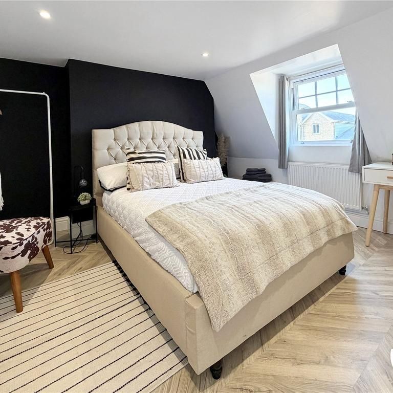 1 bedroom penthouse to rent - Photo 1