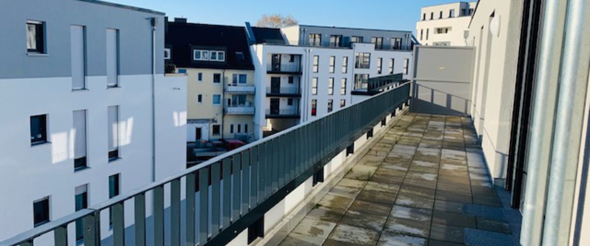 Mietwohnung in Hanau - Moderne Wohnung mit toller Dachterrasse und geräumiger Einbauküche - Foto 1