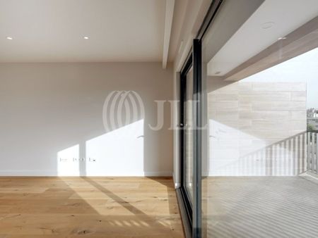 2 room luxury Apartment for rent in Bairro Dias Ferrao, Setúbal, Distrito de Setúbal - Photo 3