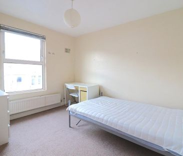 5 bedroom house share to rent - Photo 4