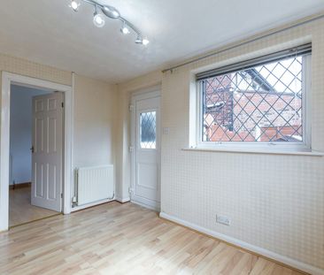 Semi-detached house to rent on - Photo 3