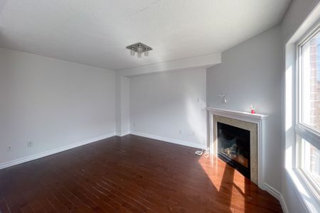 For Lease - 104 Crown Victoria Drive, Brampton, Ontario - Photo 3