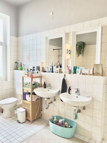 METEOR IMMOBILIEN : Repräsentative Altbauwohnung am Wilhelmsplatz - Photo 4